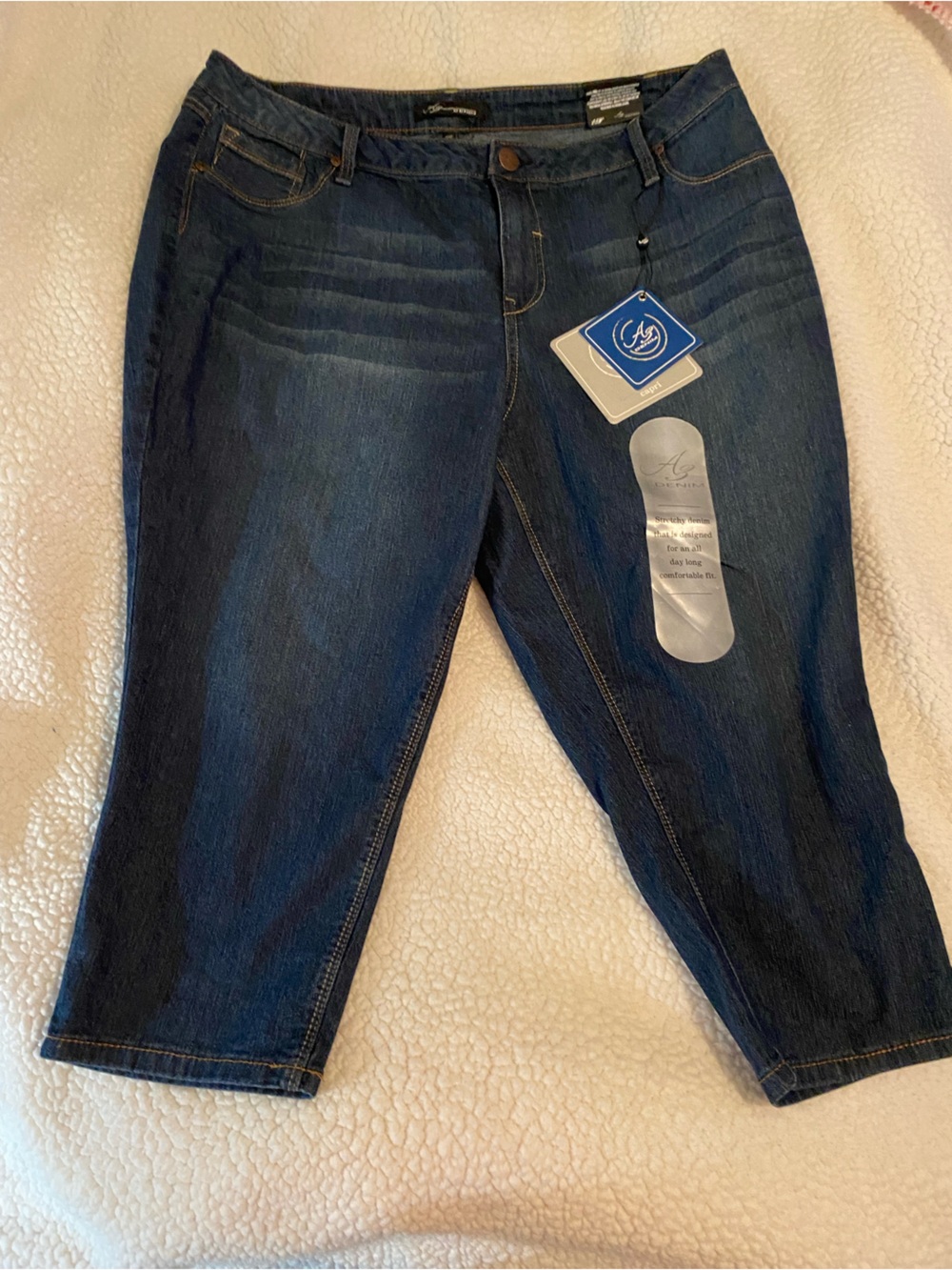 Ag Denim Curvy Fit Dark Wash Women’s Jean capris NWT